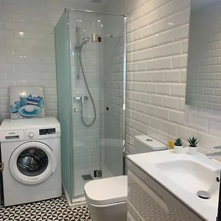 Parque Del Oeste Appartamento *